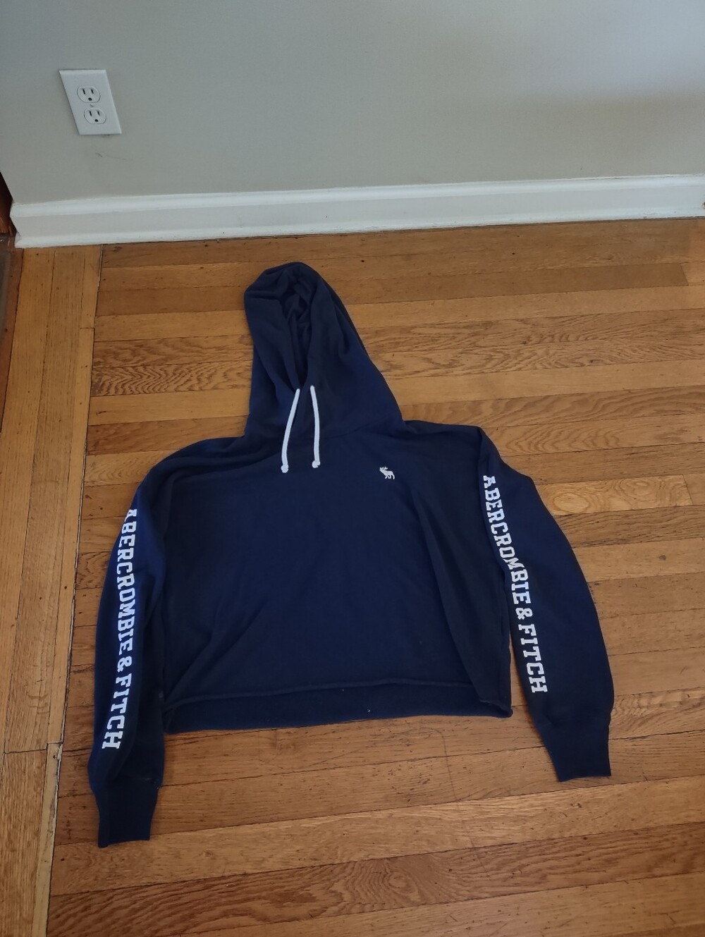 vintage 2000s Y2K navy blue abercrombie and fitch moose logo cropped hoodie med